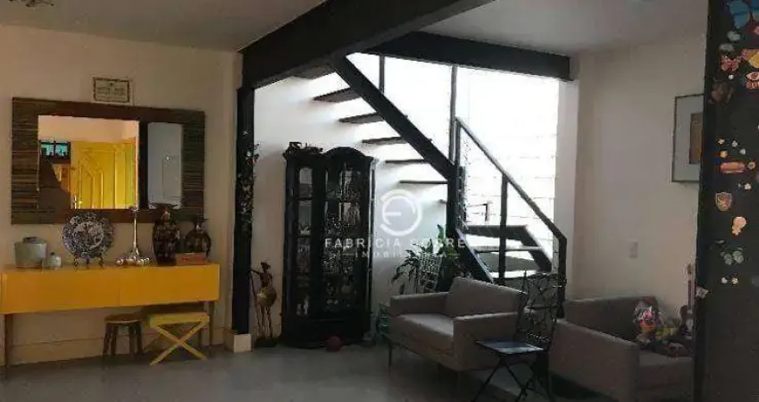 Sobrado com 4 dormitórios à venda, 505 m² por R$ 2.200.000,00 - Loteamento Eldorado - Tremembé/SP