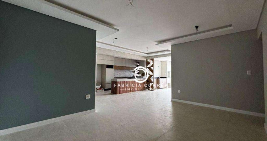 Apartamento com 3 dormitórios à venda, 132 m² por R$ 950.000,00 - Condomínio Edifício Jardins Residence - Taubaté/SP