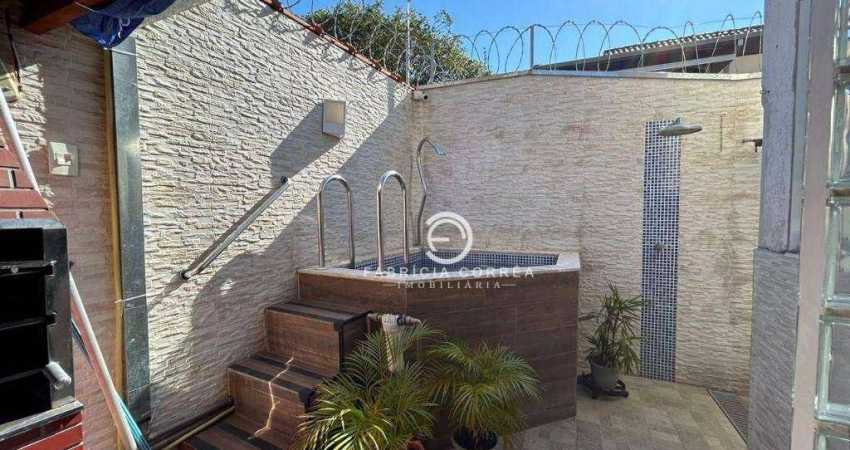 Sobrado com 3 dormitórios à venda, 140 m² por R$ 640.000,00 - Centro - Taubaté/SP
