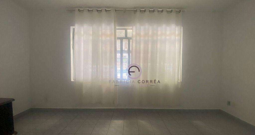Casa com 4 dormitórios à venda, 315 m² por R$ 450.000,00 - Vila Jaboticabeira - Taubaté/SP