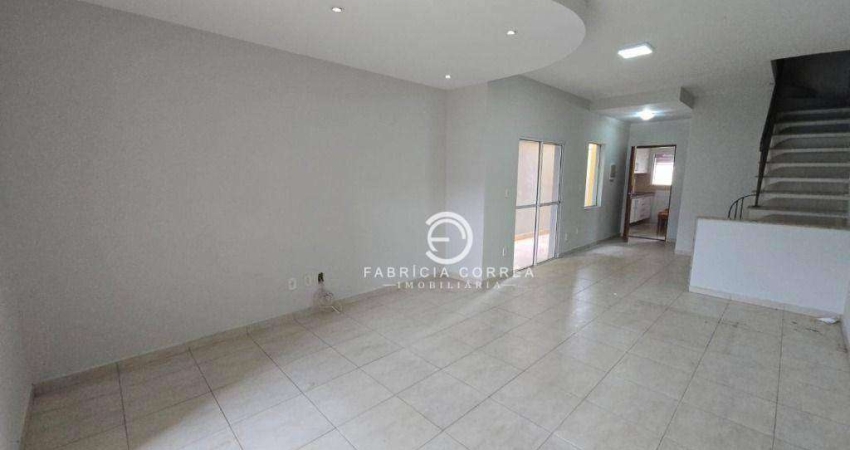 Sobrado com 3 dormitórios à venda, 118 m² por R$ 550.000,00 - Independência - Taubaté/SP