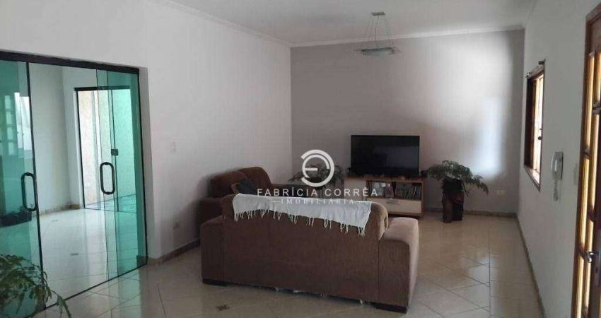 Casa com 3 dormitórios à venda, 158 m² por R$ 600.000,00 - Residencial Portal da Mantiqueira - Taubaté/SP