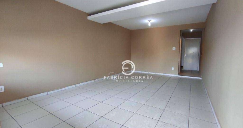 Sobrado com 3 dormitórios à venda, 129 m² por R$ 450.000,00 - Independência - Taubaté/SP