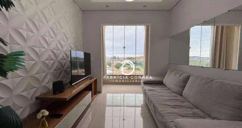 Cobertura duplex com móveis planejados e terraço privativo.