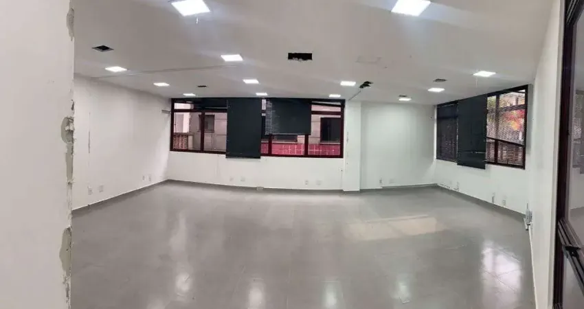 Prédio para alugar na Rua Capitão Otávio Machado, Chácara Santo Antônio, São Paulo