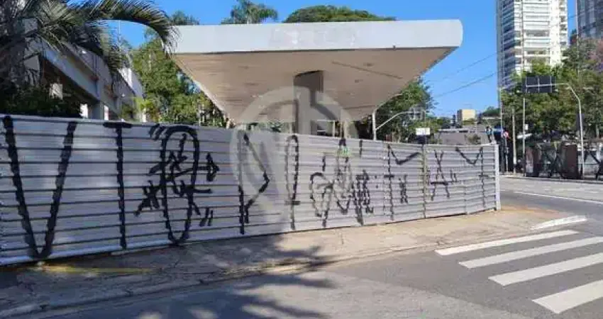 Casa comercial à venda na Avenida Vereador José Diniz, Santo Amaro, São Paulo