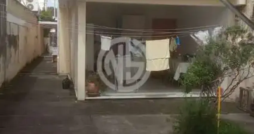 Casa com 3 quartos à venda na Rua Antônio Xavier Gouveia, Chácara Japonesa, São Paulo