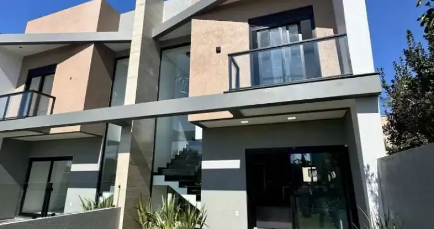Duplex de alto padrão com piscina no centro de Imbé!