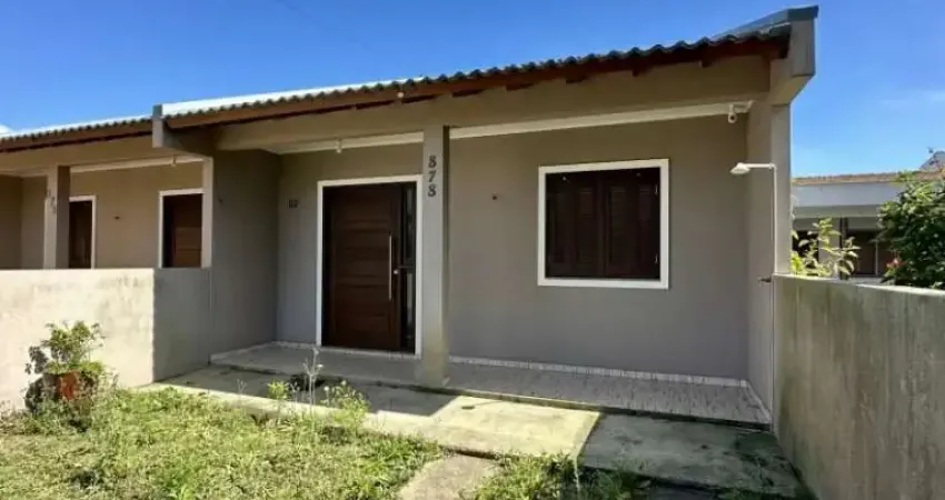 G38 Geminada com piscina, no balneário Presidente/Imbé