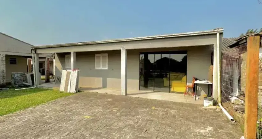 CH9 Imóvel com 4 dormitórios próximo ao comércio/Imbé