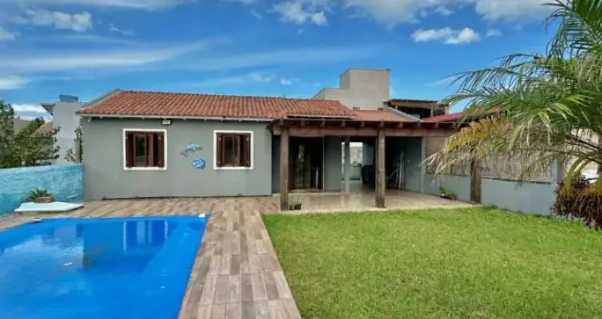 C629 Imóvel com piscina no bairro Presidente/Imbé.