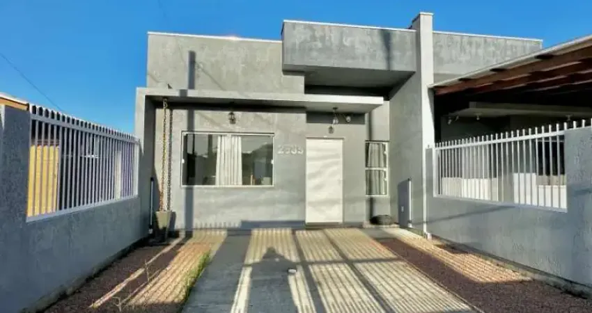 G14 Linda geminada no centro de Mariluz, próximo ao mar!