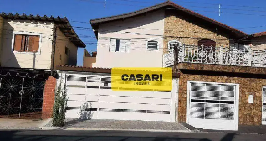 Sobrado com 3 dormitórios à venda, 174 m² por R$ 750.000,00 - Assunção - São Bernardo do Campo/SP