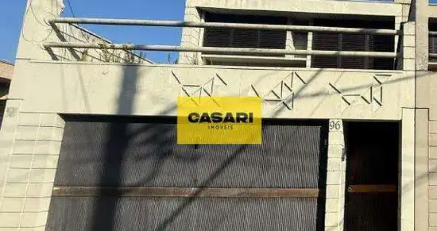 Sobrado à Venda no Jardim do Mar – 189m², 4 Dormitórios, Quintal e 2 Vagas | São Bernardo do Campo