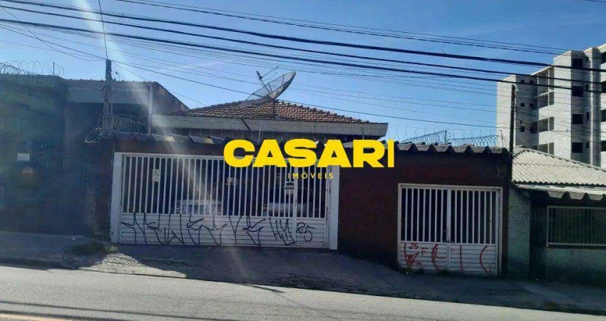 Casa com 4 dormitórios e galpão para alugar, 450 m² totais - Vila Palmares - Santo André/SP