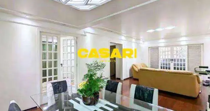 Sobrado com 4 dormitórios à venda, 5000 m² - Campestre - Santo André/SP