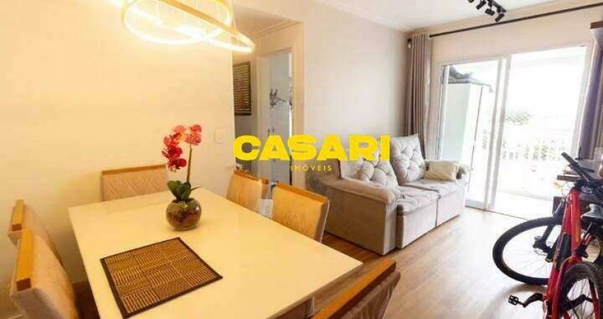 Apartamento à Venda com 2 Dormitórios e Varanda Gourmet 59 m² | Campestre Santo André/SP
