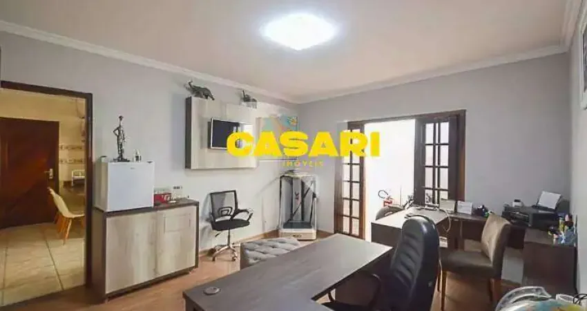 Sobrado à venda, 3 quartos, 1 suíte, 2 vagas, Paulicéia - São Bernardo do Campo/SP