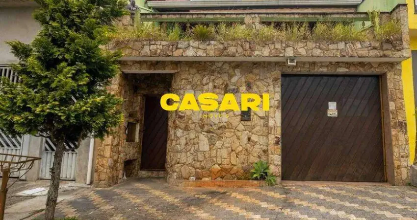 Sobrado reformado e mobiliado com 3 dormitórios e área gourmet à venda – nova petrópolis, sbc