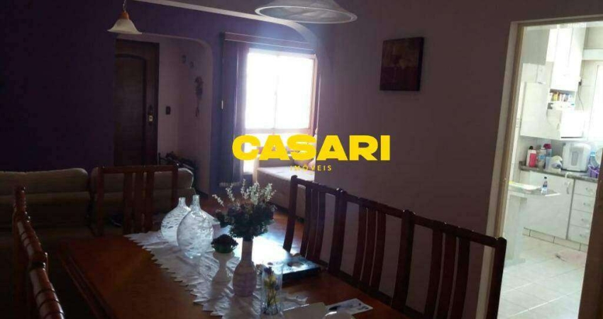 Lindo apartamento no Centro! Excelente localização, com fácil acesso a Anchieta!