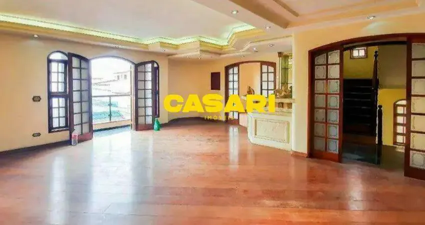 Sobrado Alto Padrão 4 Suítes e 609m² – Parque dos Pássaros