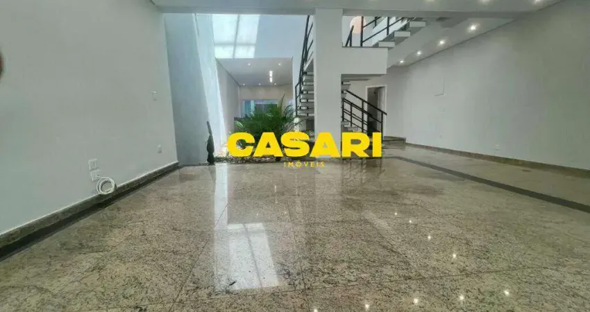 Sobrado com 3 dormitórios à venda, 244 m² - Vila Scarpelli - Santo André/SP