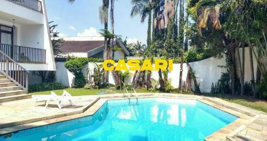 Sobrado de alto padrão à venda ou aluguel no Parque Anchieta | 5 suítes e 940 m² em São Bernardo do Campo