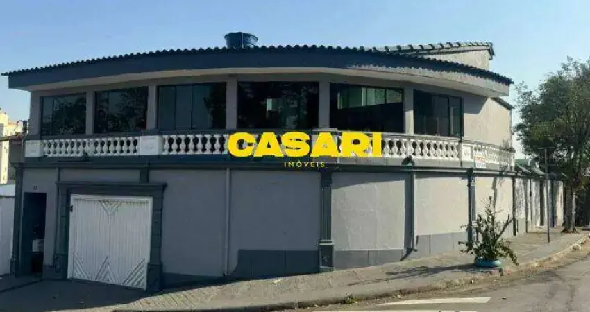 Casa com 3 dormitórios, 373 m² - venda por R$ 1.800.000,00 ou aluguel por R$ 6.500,01/mês - Parque Terra Nova - São Bernardo do Campo/SP