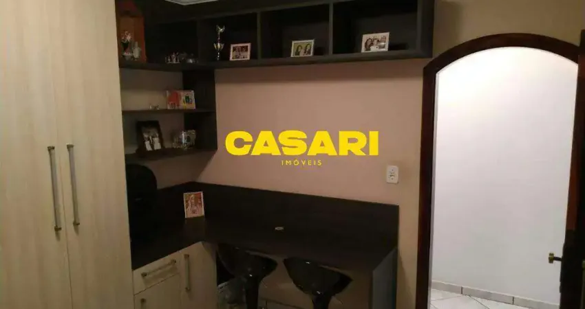 Sobrado com 3 dormitórios à venda, 253 m²- Vila Camilópolis - Santo André/SP
