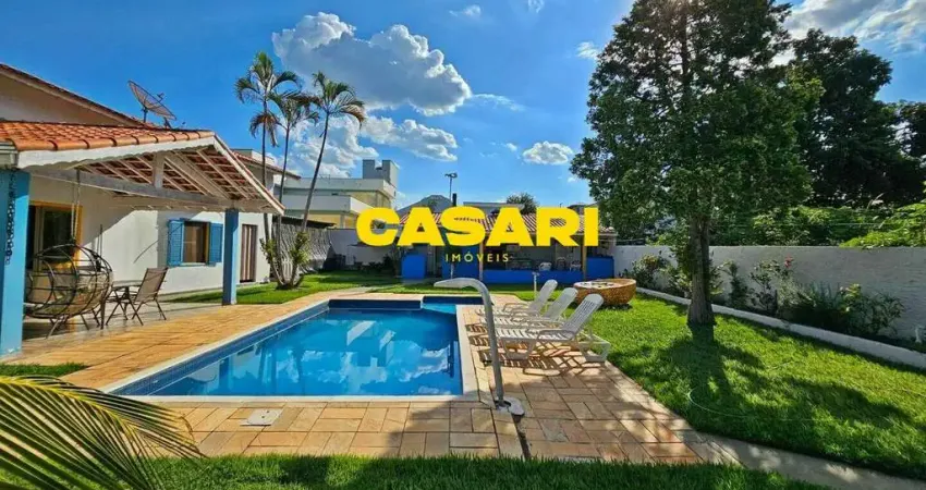 Chácara com 3 dormitórios à venda, 1297 m² - Condomínio Vale das Orquídeas - Iperó/SP