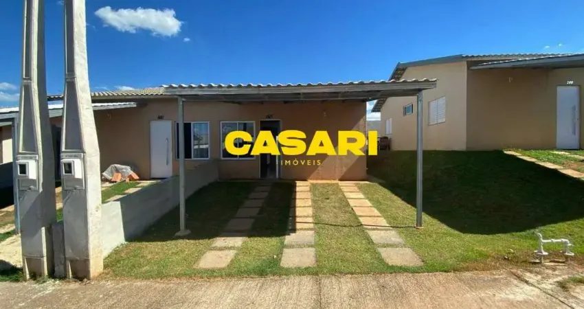 Casa com 2 dormitórios à venda, 67 m² - Village Golden - Boituva/SP