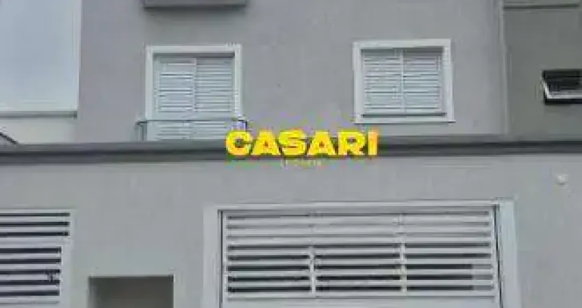 Apartamento com 2 dormitórios à venda, 42 m² - Vila Scarpelli - Santo André/SP
