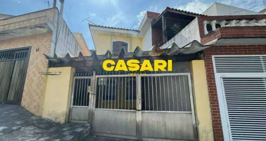 Sobrado com 2 Dormitórios à Venda em São Bernardo – Próximo à Av. Álvaro Guimarães