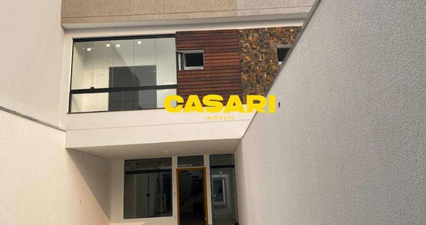 Sobrado Novo à Venda com 4 Suítes e 5 Vagas | 235 m² | Bairro Paraíso Santo André/SP