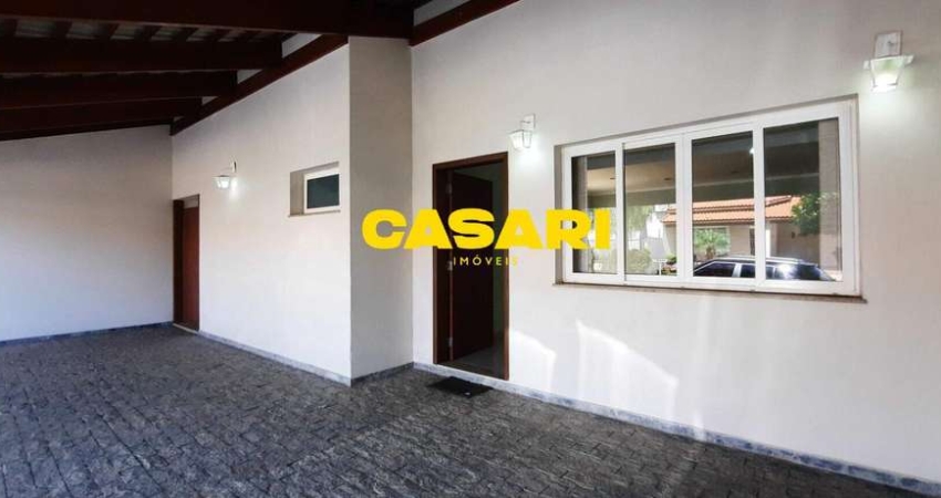Casa com 3 dormitórios à venda, 211 m² - Jardim Sartorelli - Iperó/SP