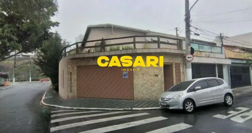 Sobrado com 4 dormitórios à venda, 242 m² - Nova Petrópolis - São Bernardo do Campo/SP