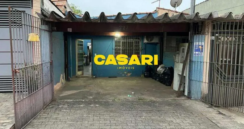 Casa Térrea com 1 Dormitório e 2 Vagas à Venda na Cidade São Jorge – Santo André/SP