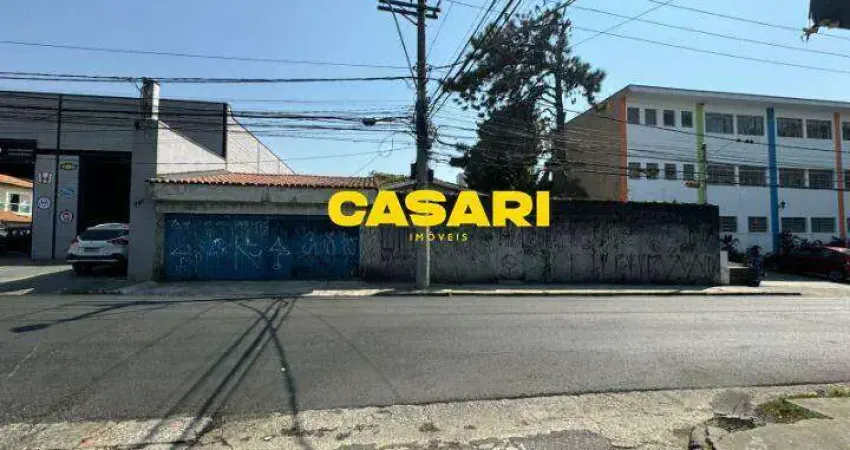 Terreno com construção antiga à venda – excelente para comércio em localização estratégica