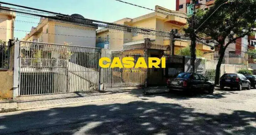 Sobrado com 3 dormitórios à venda, 180 m² - Vila Scarpelli - Santo André/SP