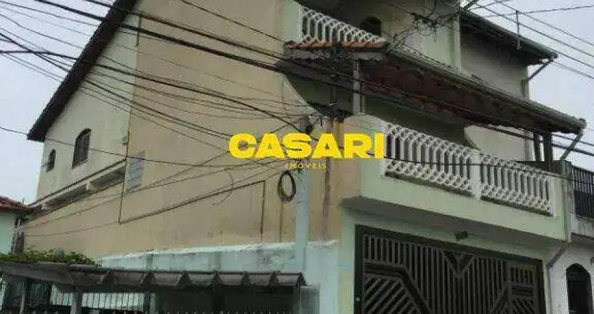 Sobrado à Venda com 4 Dormitórios e 380 m² em Ferrazópolis - São Bernardo do Campo/SP