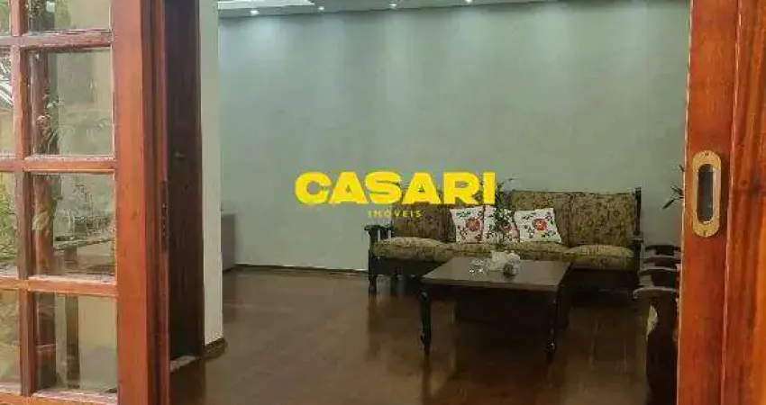 Casa com 4 dormitórios à venda, 222 m² - Jardim Hollywood - São Bernardo do Campo/SP
