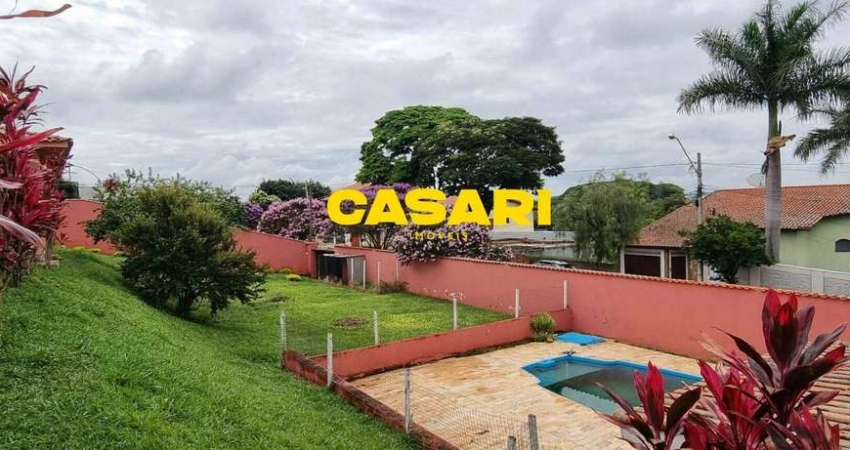 Casa com 3 dormitórios à venda, 300 m² por R$ 800.000,00 - Jardim Egidio Labronici - Boituva/SP