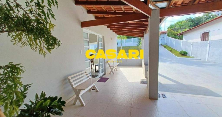 Chácara com 3 dormitórios à venda, 1600 m² por R$ 1.010.000,00 - Jardim Flamboyant III - Boituva/SP