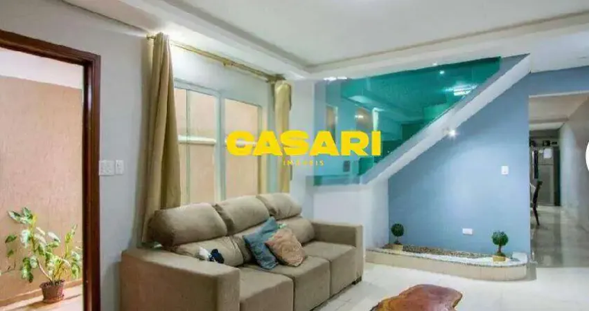 Sobrado com 3 dormitórios à venda, 247 m² - Parque Marajoara - Santo André/SP