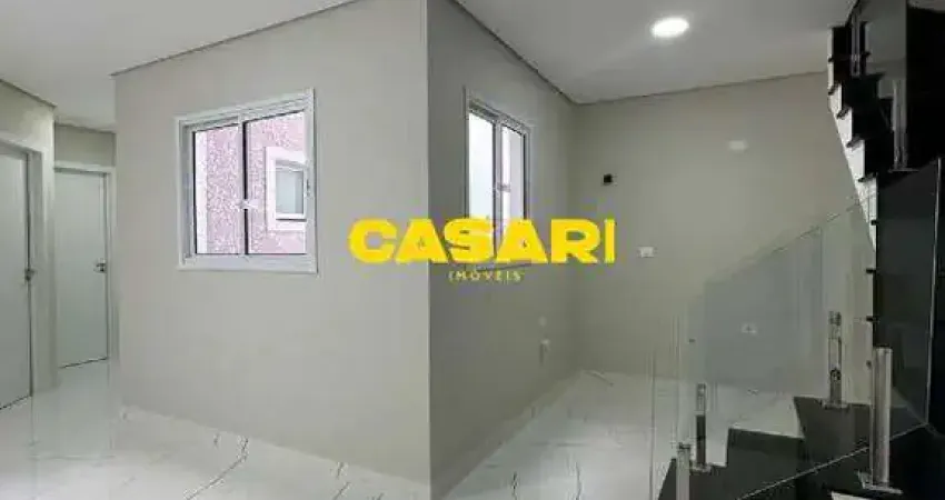 Cobertura duplex com quintal amplo e espaço gourmet à venda – 2 dormitórios, 2 banheiros, 1 vaga e lazer privativo