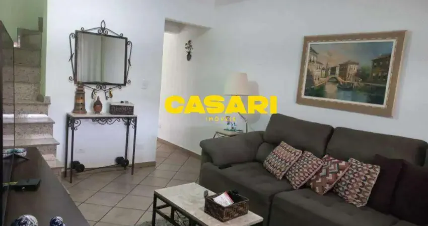Sobrado com 4 dormitórios à venda, 200 m² por R$ 646.600,00 - Piraporinha - Diadema/SP