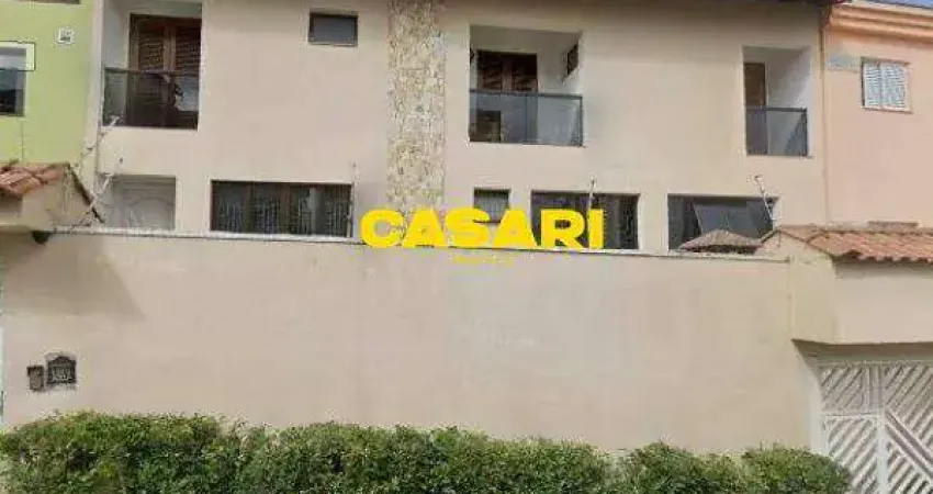 Sobrado à venda, 213 m² por R$ 1.070.000,00 - Vila Humaitá - Santo André/SP