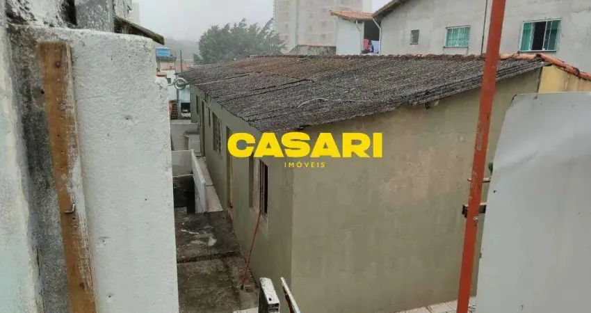 Terreno com Duas Casas Antigas à Venda – 128 m² – Santa Terezinha – São Bernardo do Campo/SP
