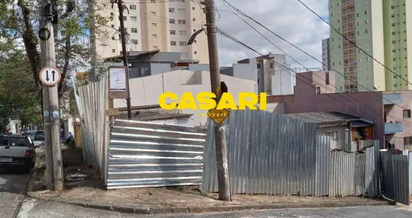 Sobrado novo com 2 suítes e 5 vagas à venda no bairro valparaíso – entrega em dezembro de 2023