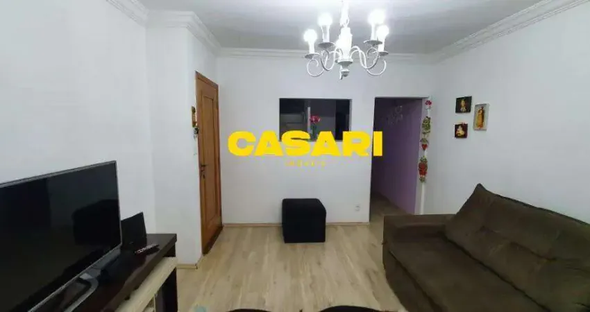 Sobrado com 3 dormitórios à venda, 174 m² - Jardim Stella - Santo André/SP